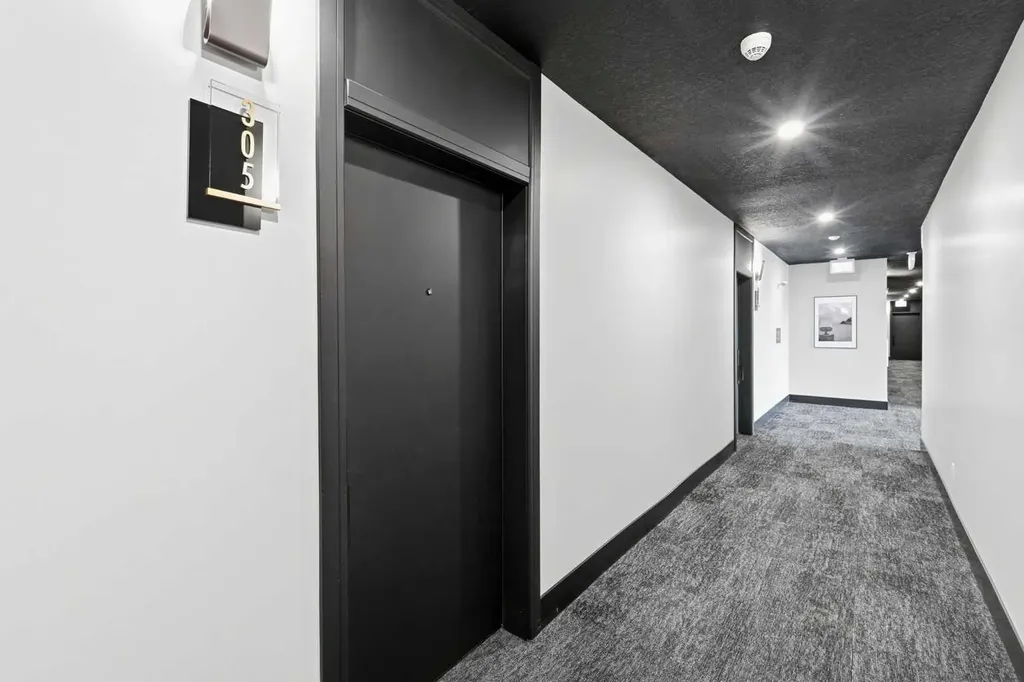 370 Dieppe Drive SW Calgary AB T3E0E6