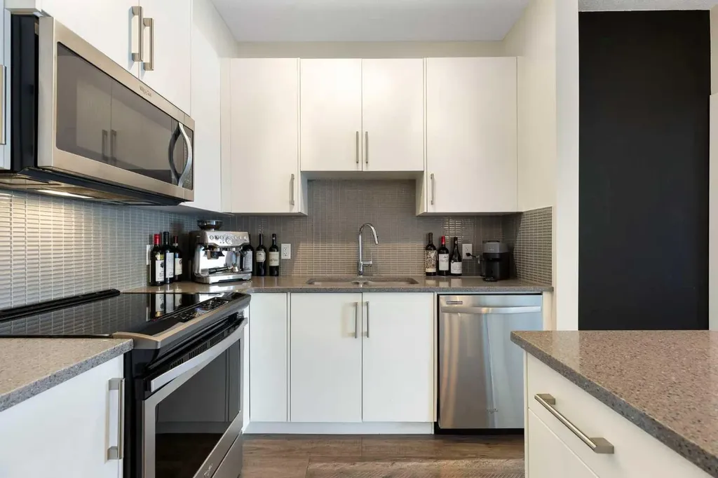 24 Sage Hill Terrace NW Calgary AB T3R 0W9