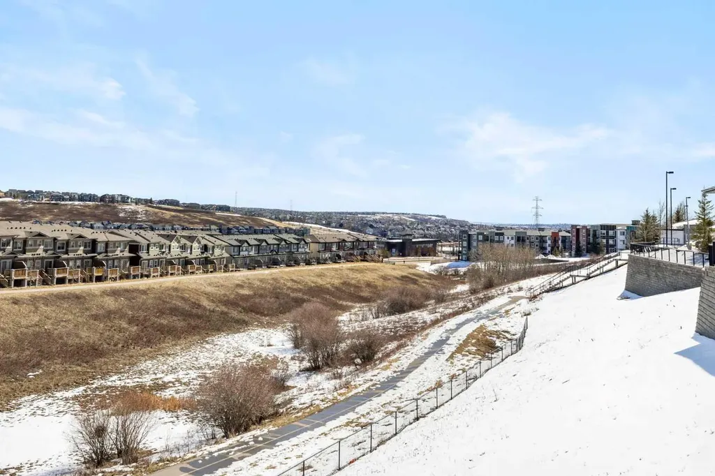 24 Sage Hill Terrace NW Calgary AB T3R 0W9