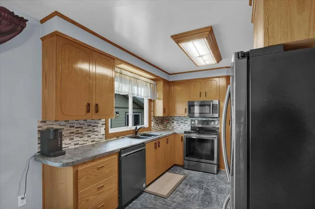 415 12 Street E Drumheller AB T0J 0Y5