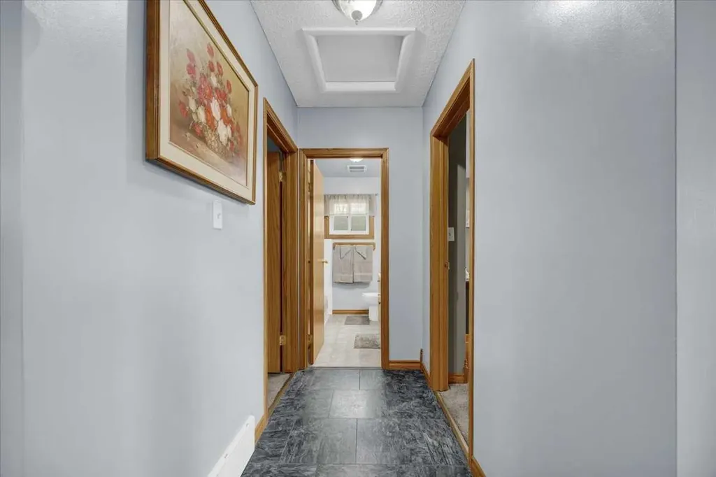 415 12 Street E Drumheller AB T0J 0Y5