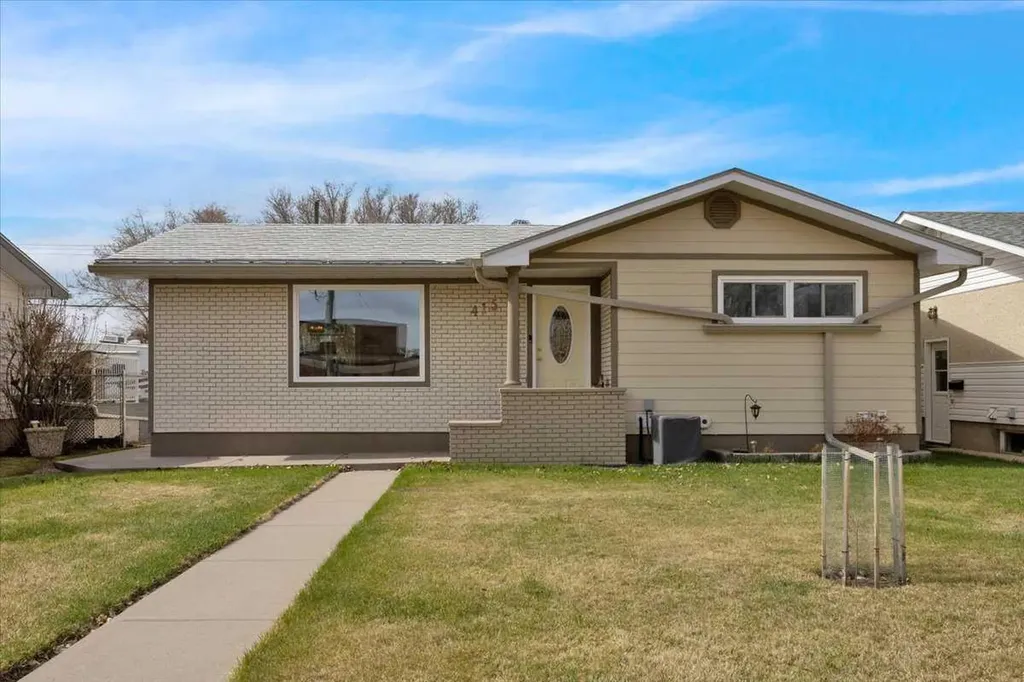 415 12 Street E Drumheller AB T0J 0Y5