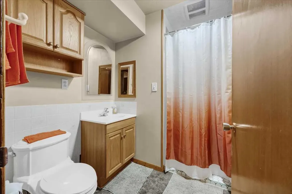 415 12 Street E Drumheller AB T0J 0Y5