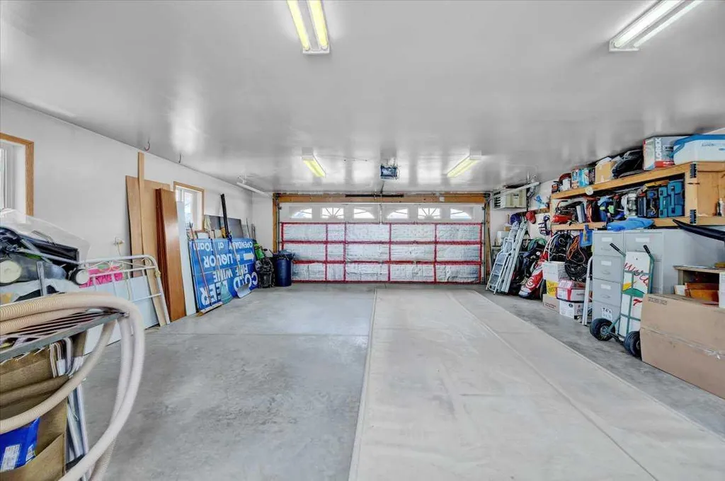 415 12 Street E Drumheller AB T0J 0Y5
