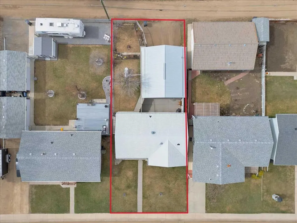 415 12 Street E Drumheller AB T0J 0Y5
