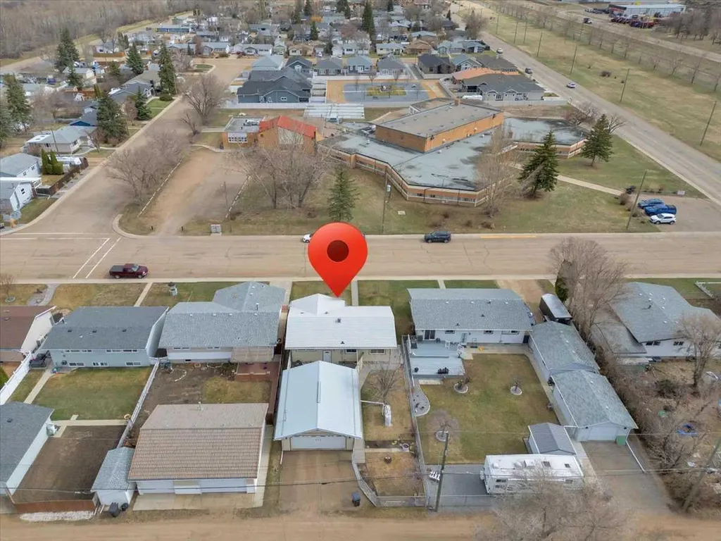 415 12 Street E Drumheller AB T0J 0Y5