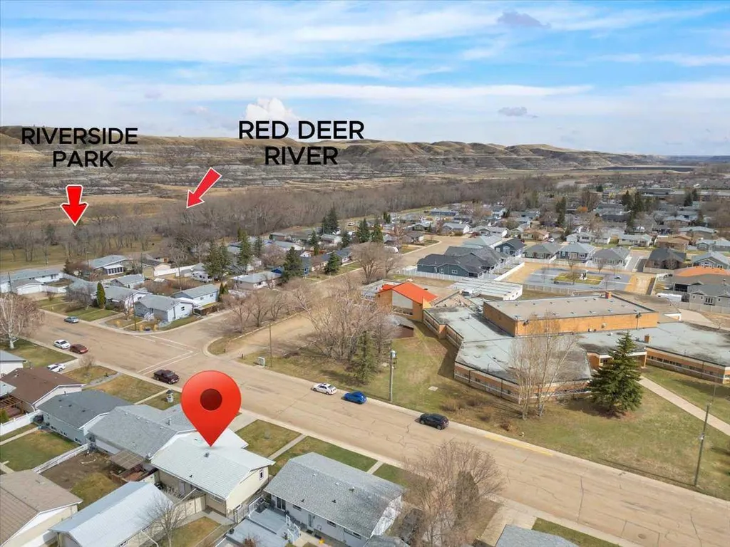 415 12 Street E Drumheller AB T0J 0Y5