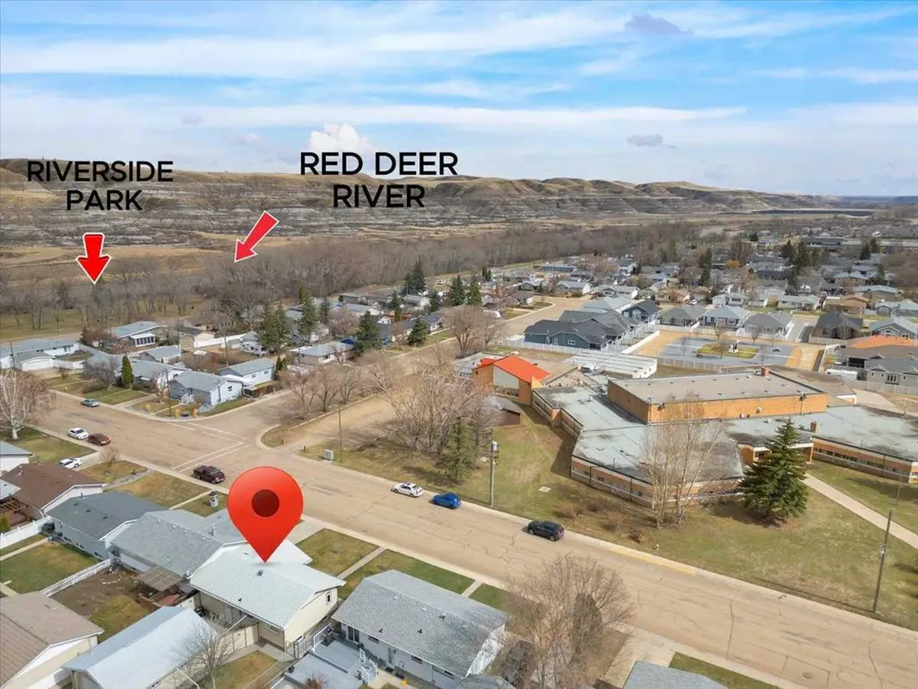 415 12 Street E Drumheller AB T0J 0Y5