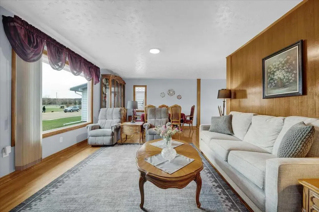 415 12 Street E Drumheller AB T0J 0Y5