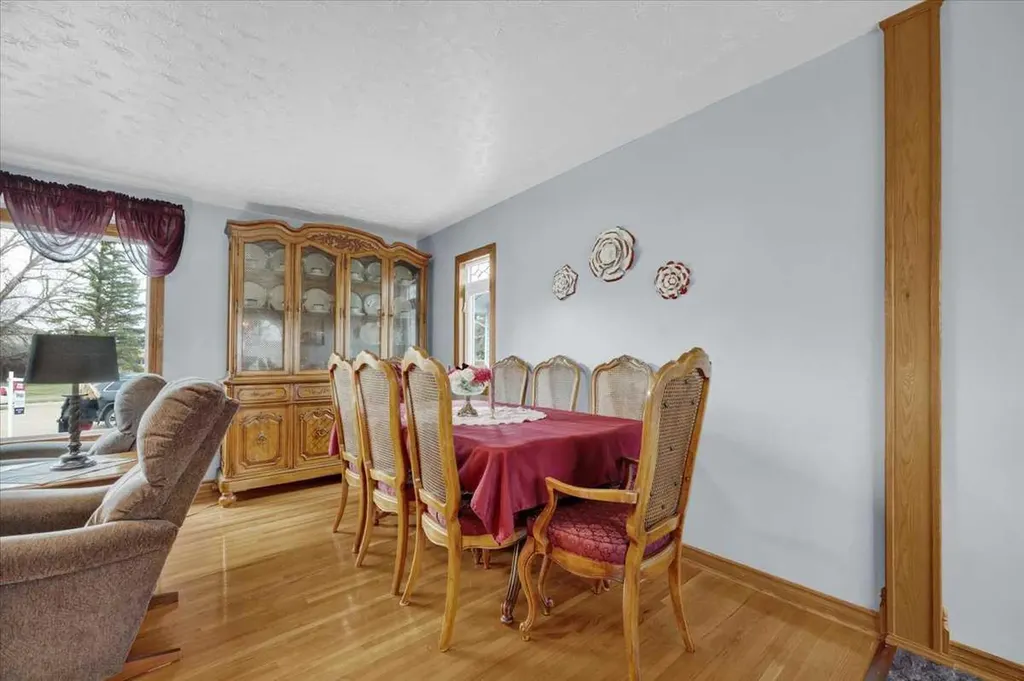 415 12 Street E Drumheller AB T0J 0Y5