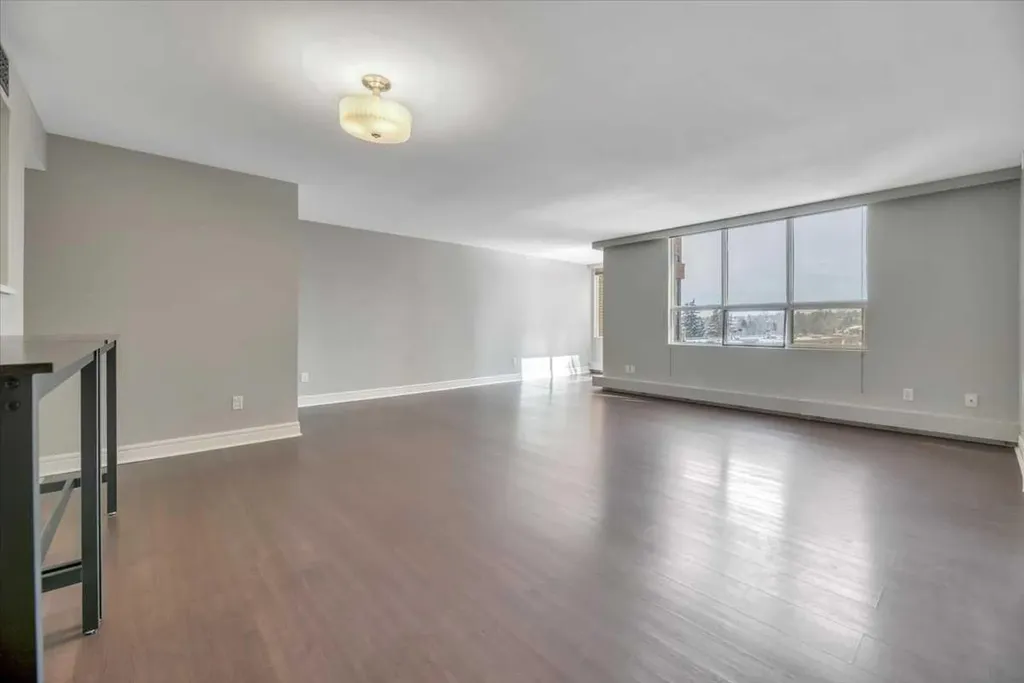 318 26 Avenue SW Calgary AB T2S 2T9