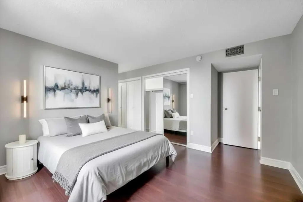 318 26 Avenue SW Calgary AB T2S 2T9