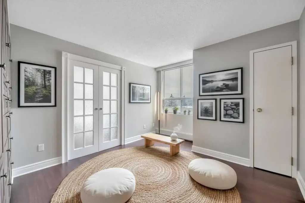318 26 Avenue SW Calgary AB T2S 2T9