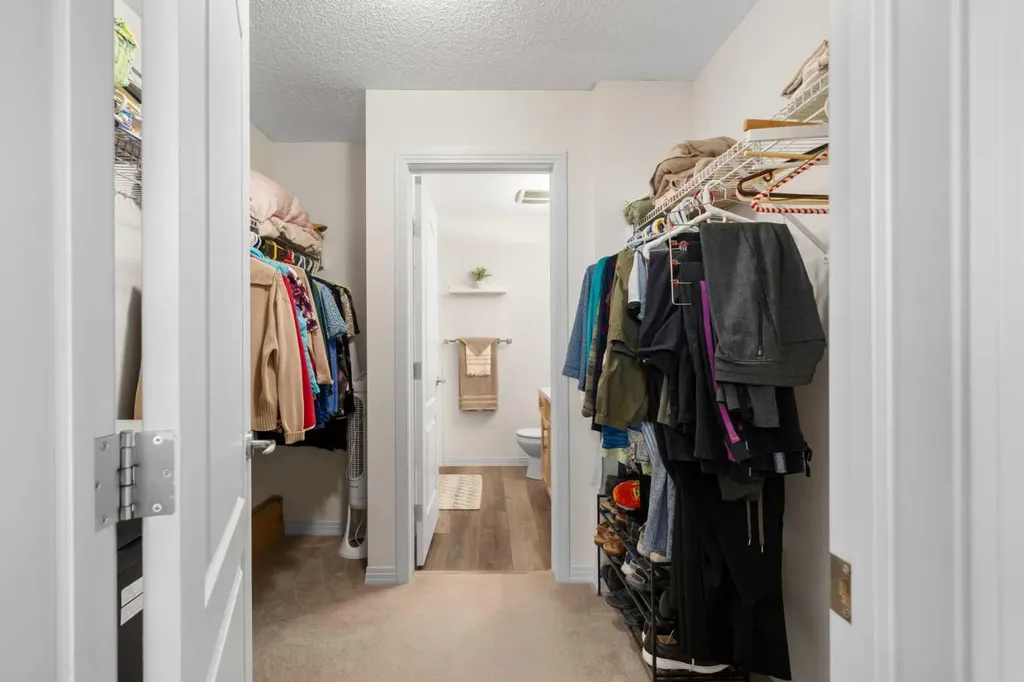 1 Crystal Green Lane Okotoks AB T1S 0C5