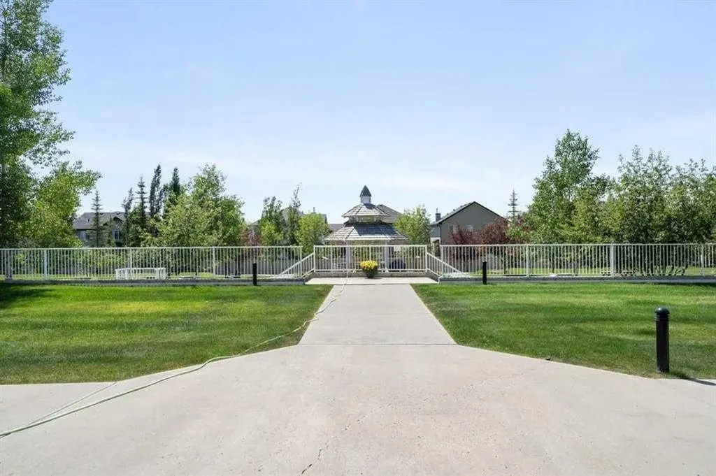 1 Crystal Green Lane Okotoks AB T1S 0C5