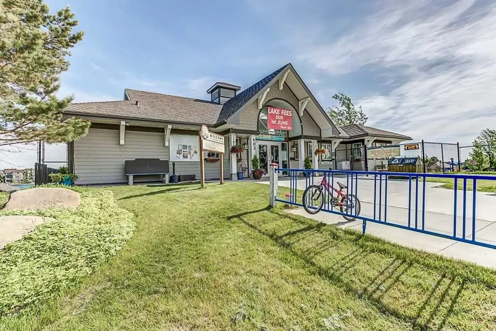 1 Crystal Green Lane Okotoks AB T1S 0C5