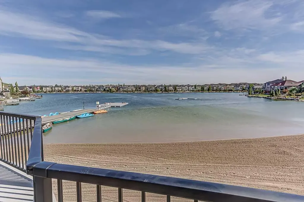1 Crystal Green Lane Okotoks AB T1S 0C5