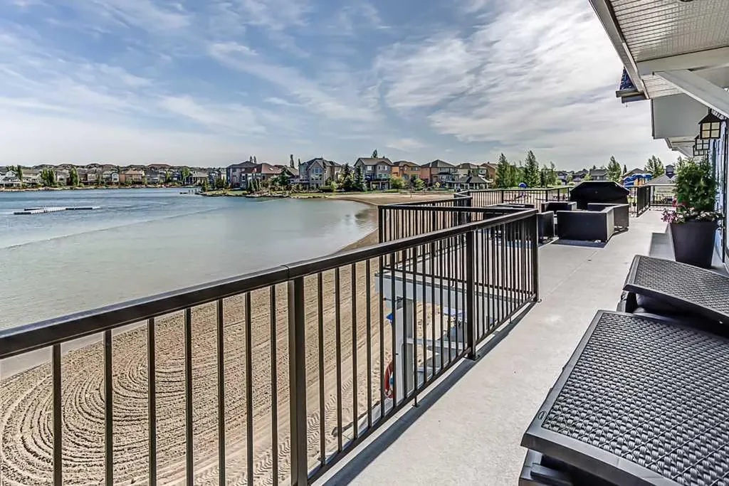 1 Crystal Green Lane Okotoks AB T1S 0C5