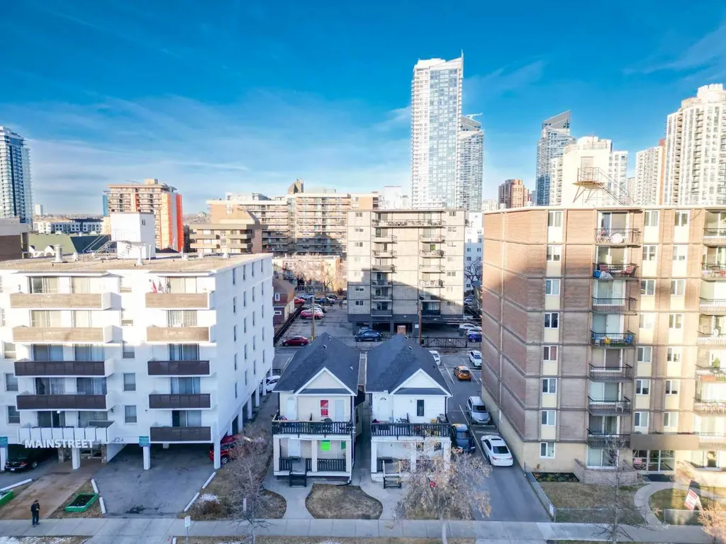 1218 14 Avenue SW Calgary AB T3C 0V9