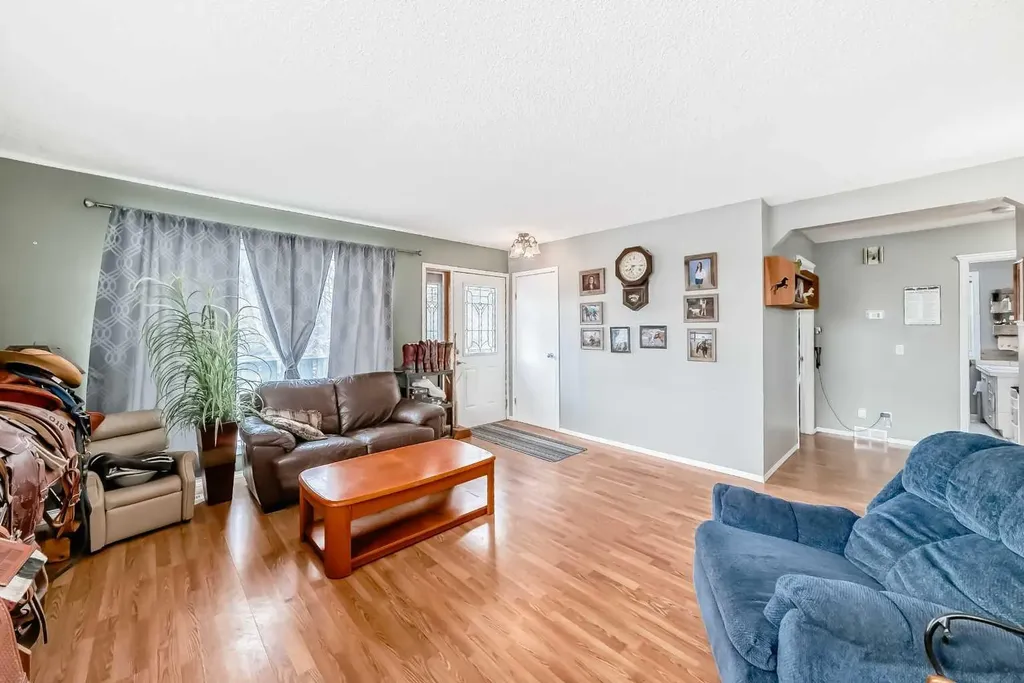225019 Range Road 254 Rural Wheatland County AB T1P 0T1