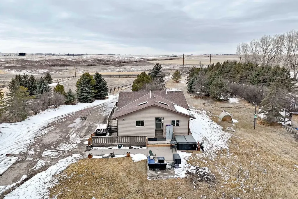 225019 Range Road 254 Rural Wheatland County AB T1P 0T1