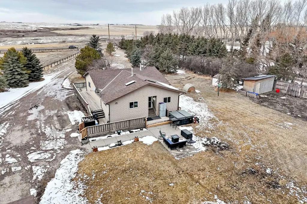225019 Range Road 254 Rural Wheatland County AB T1P 0T1