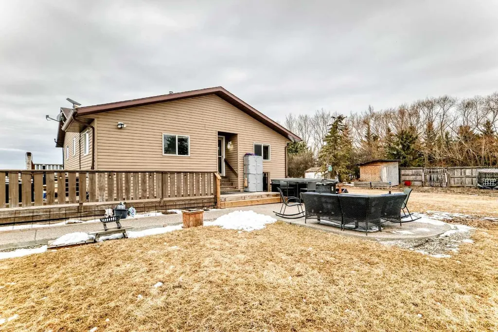 225019 Range Road 254 Rural Wheatland County AB T1P 0T1