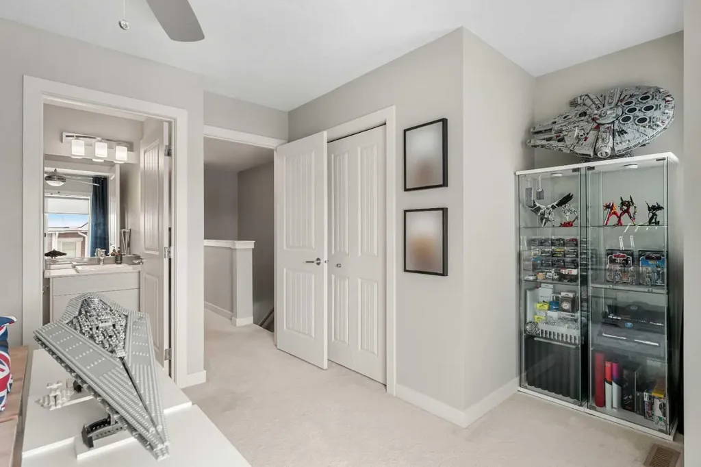 355 Nolancrest Heights NW Calgary AB T3R 0Z9