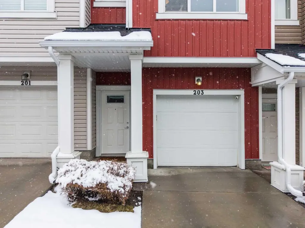 355 Nolancrest Heights NW Calgary AB T3R 0Z9