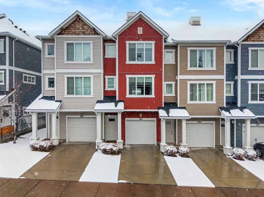 355 Nolancrest Heights NW Calgary AB T3R 0Z9