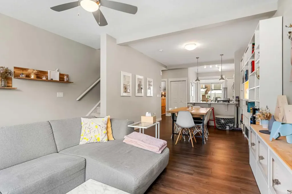 355 Nolancrest Heights NW Calgary AB T3R 0Z9