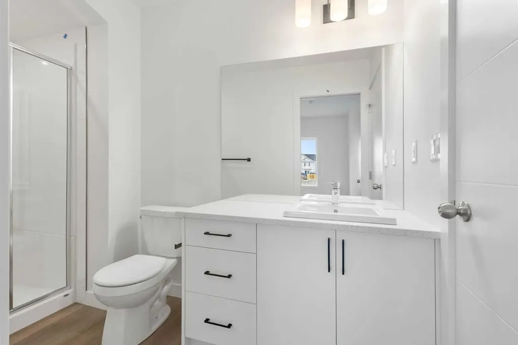 2117 81st Street SW Calgary AB T3H 6H5