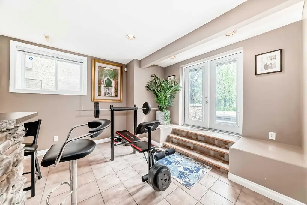146 Scenic View Close Calgary AB T3L 1Z4