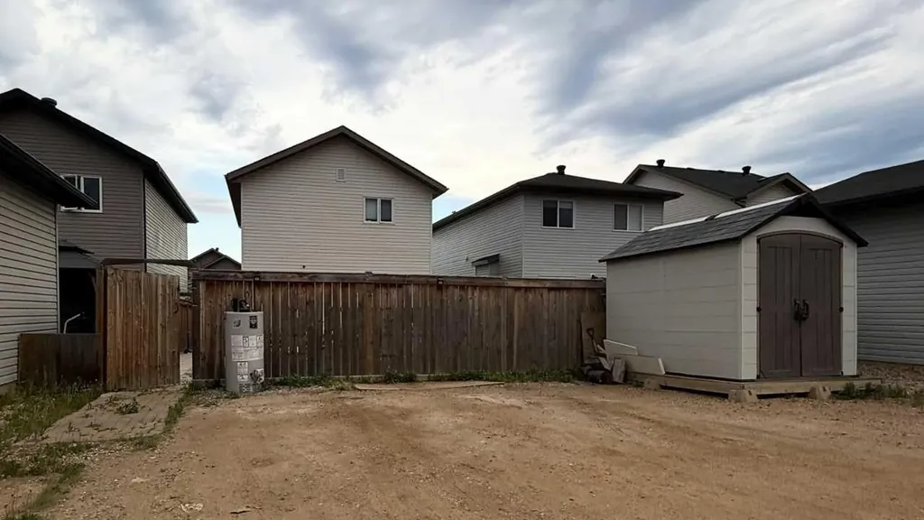 144 Huberman Way Fort Mcmurray AB T9K0Z9
