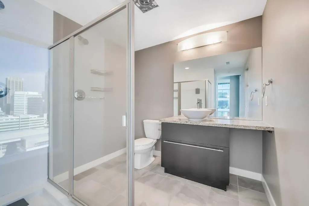 215 13 Avenue SW Calgary AB T2R0V6