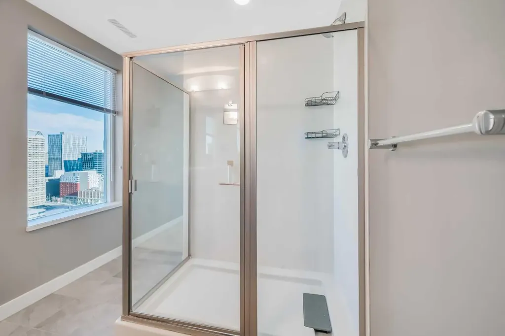 215 13 Avenue SW Calgary AB T2R0V6