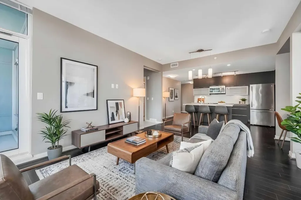 215 13 Avenue SW Calgary AB T2R0V6