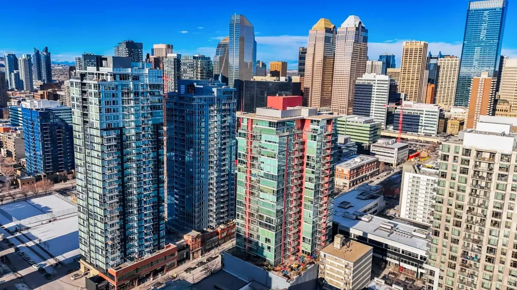 215 13 Avenue SW Calgary AB T2R0V6