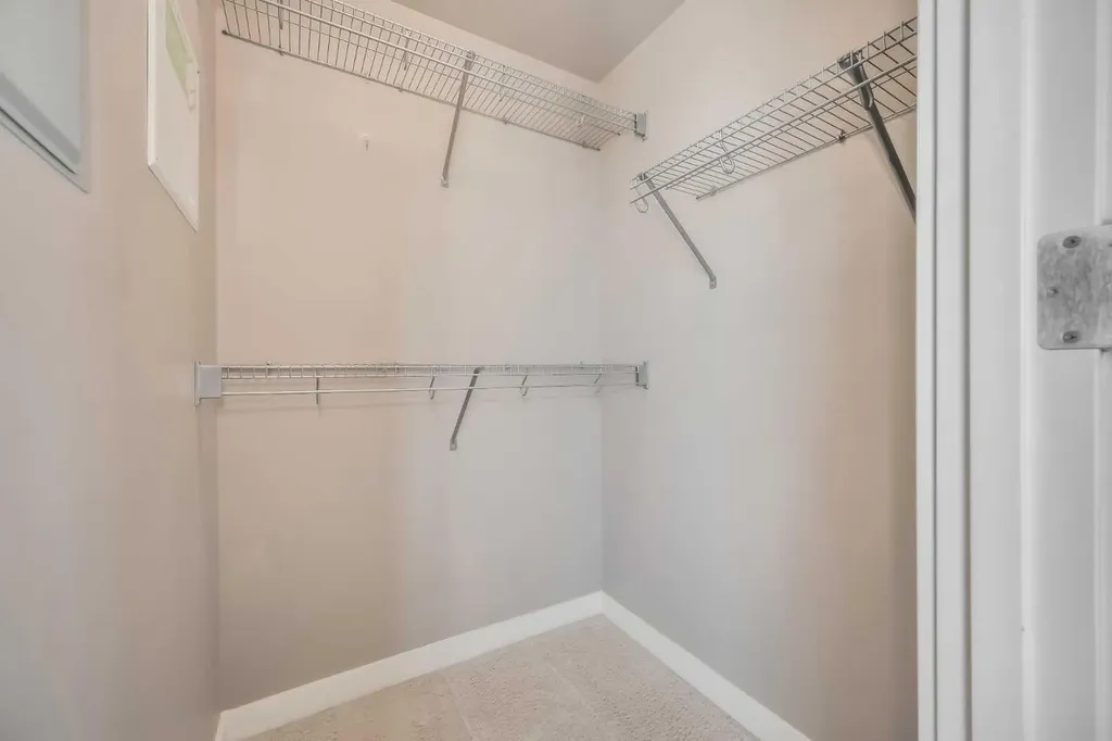 215 13 Avenue SW Calgary AB T2R0V6