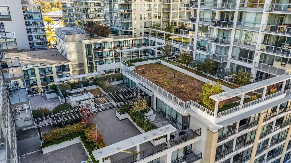 222 Riverfront Avenue SW Calgary AB T2P0X2