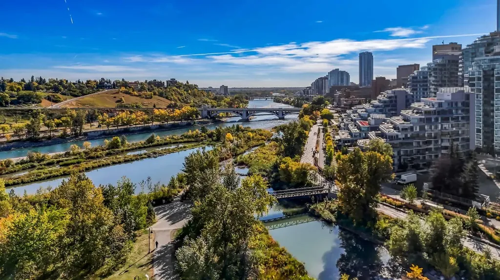 222 Riverfront Avenue SW Calgary AB T2P0X2