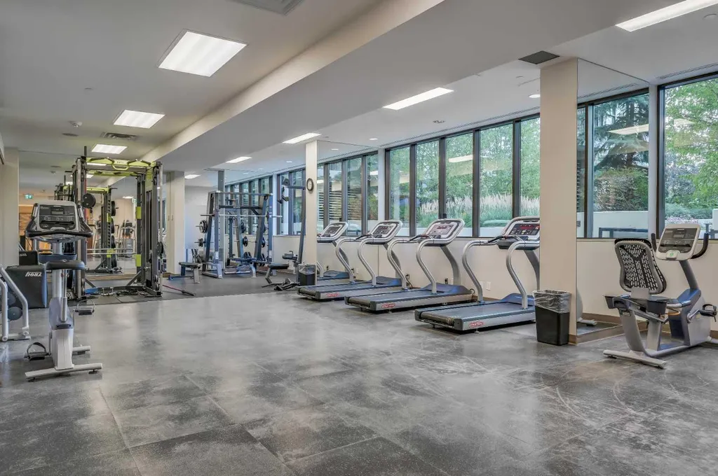 222 Riverfront Avenue SW Calgary AB T2P0X2