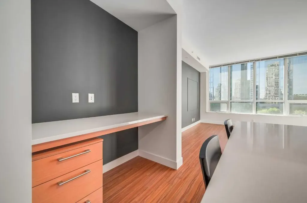 222 Riverfront Avenue SW Calgary AB T2P0X2