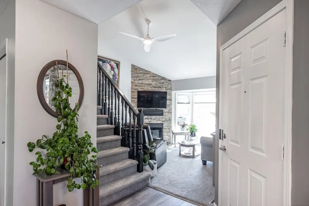 26 Quigley Drive Cochrane AB T4C 1M2