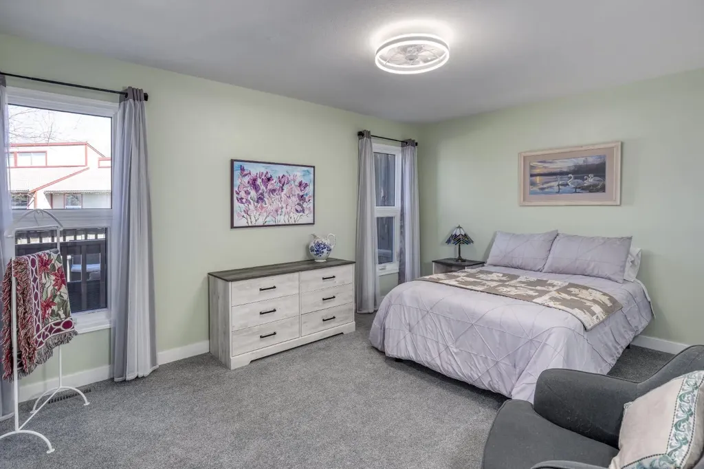 26 Quigley Drive Cochrane AB T4C 1M2