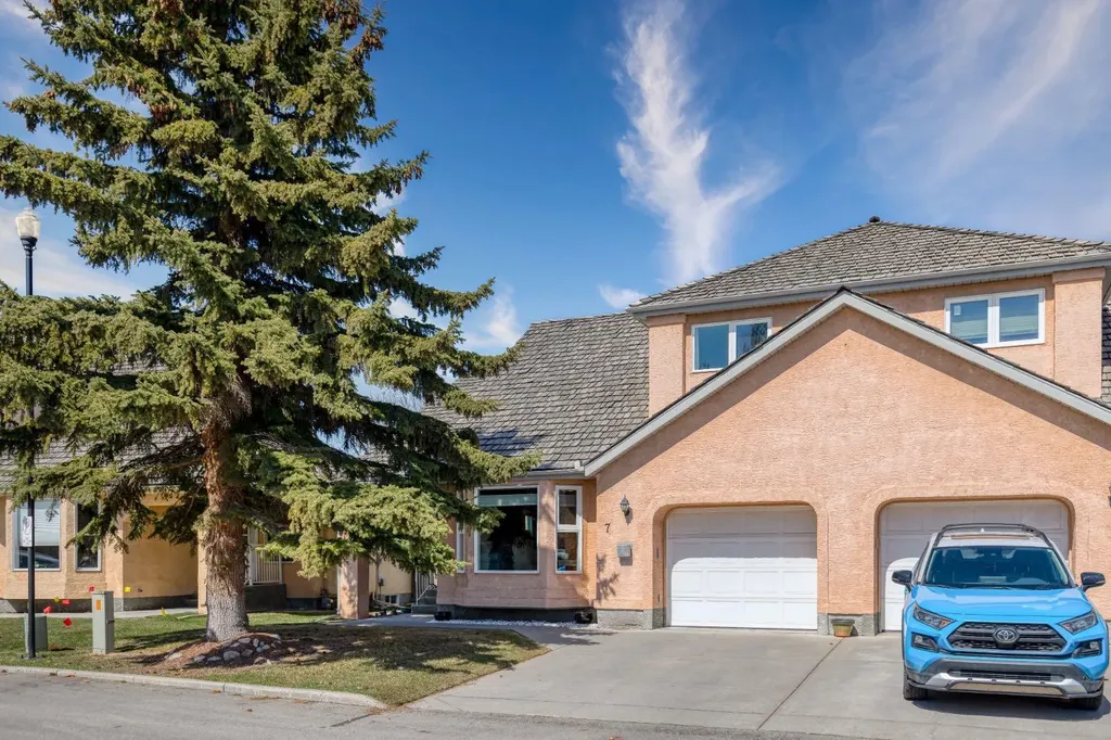 26 Quigley Drive Cochrane AB T4C 1M2