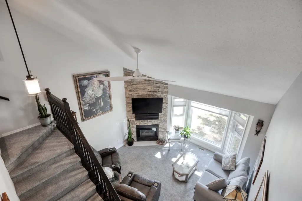 26 Quigley Drive Cochrane AB T4C 1M2