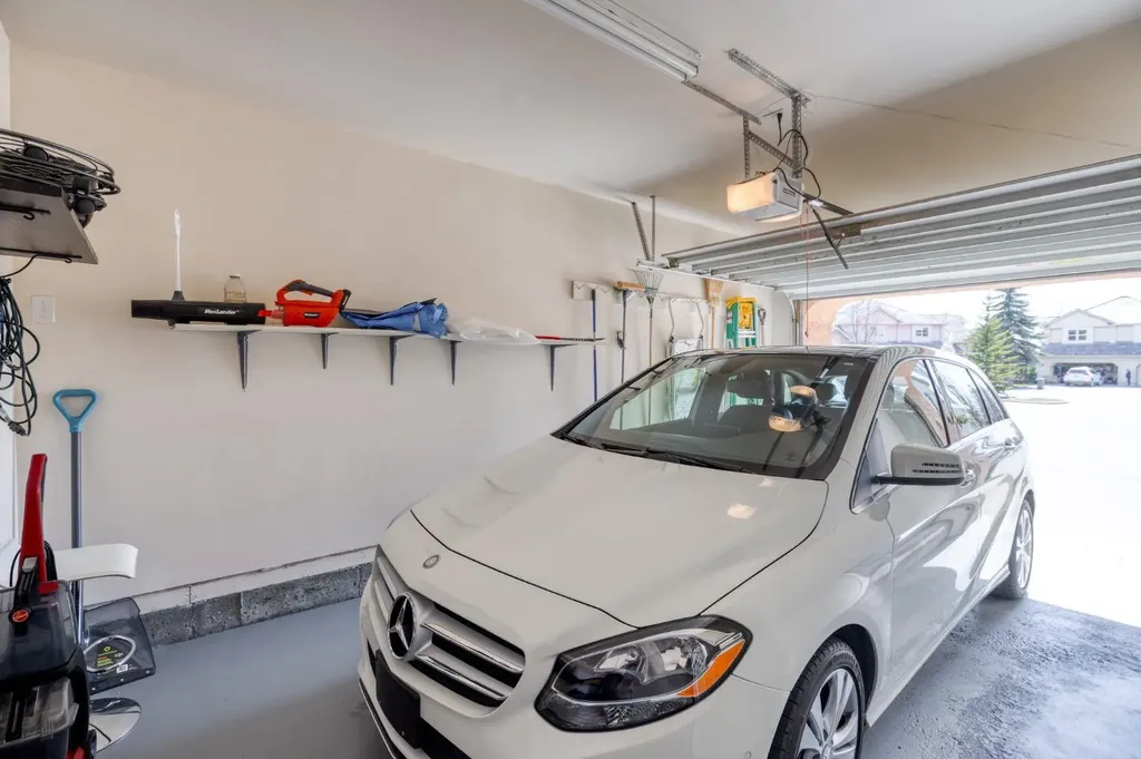 26 Quigley Drive Cochrane AB T4C 1M2
