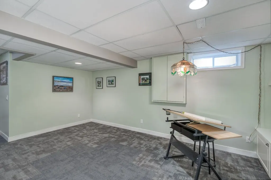 26 Quigley Drive Cochrane AB T4C 1M2