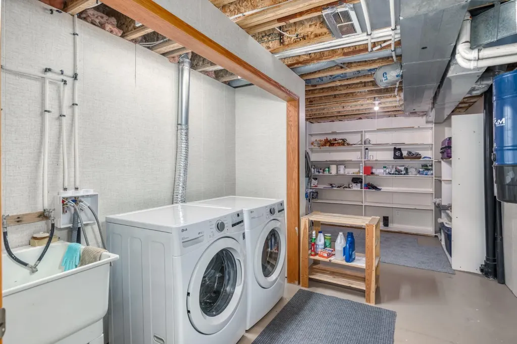 26 Quigley Drive Cochrane AB T4C 1M2
